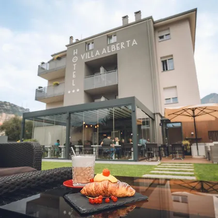 Alberta Hotel