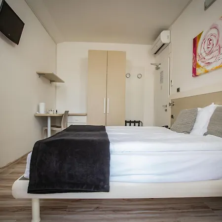 Hotel Alberta 3*