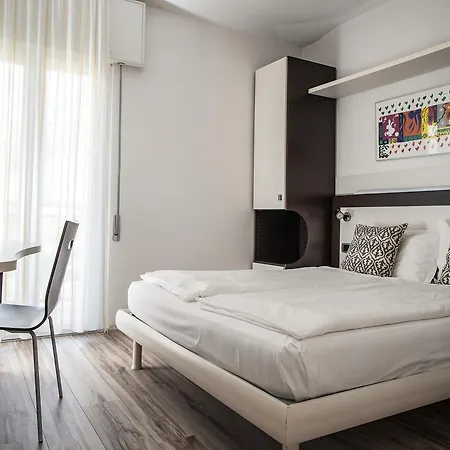 Alberta Hotel 3*